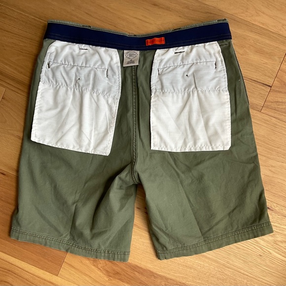 St John’s Bay Olive Green Short, Size 36 - Picture 5 of 7